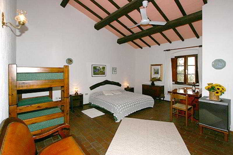 Campo Di Carlo Pensionat Sassetta Rum bild