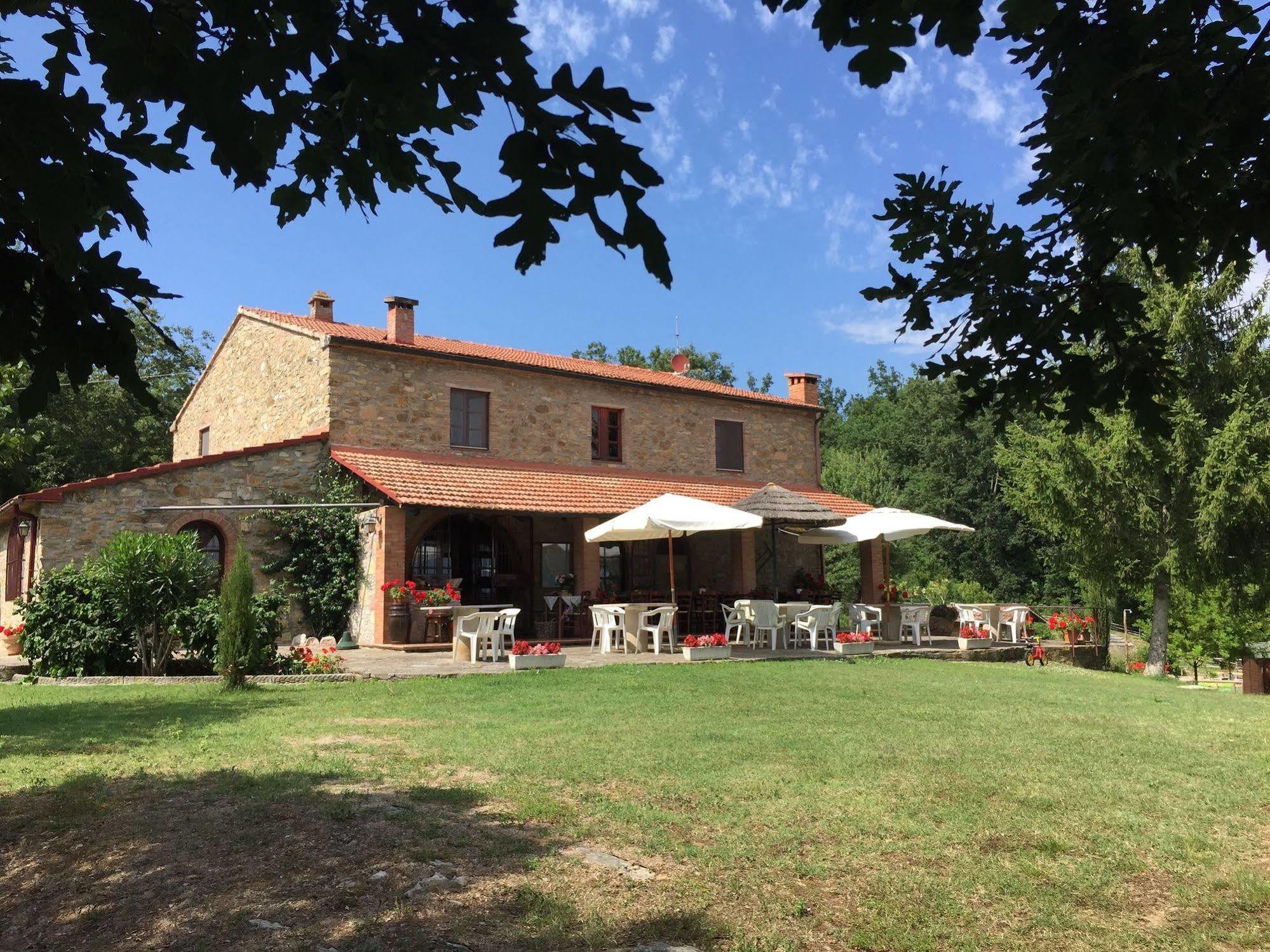 Campo Di Carlo Pensionat Sassetta Exteriör bild